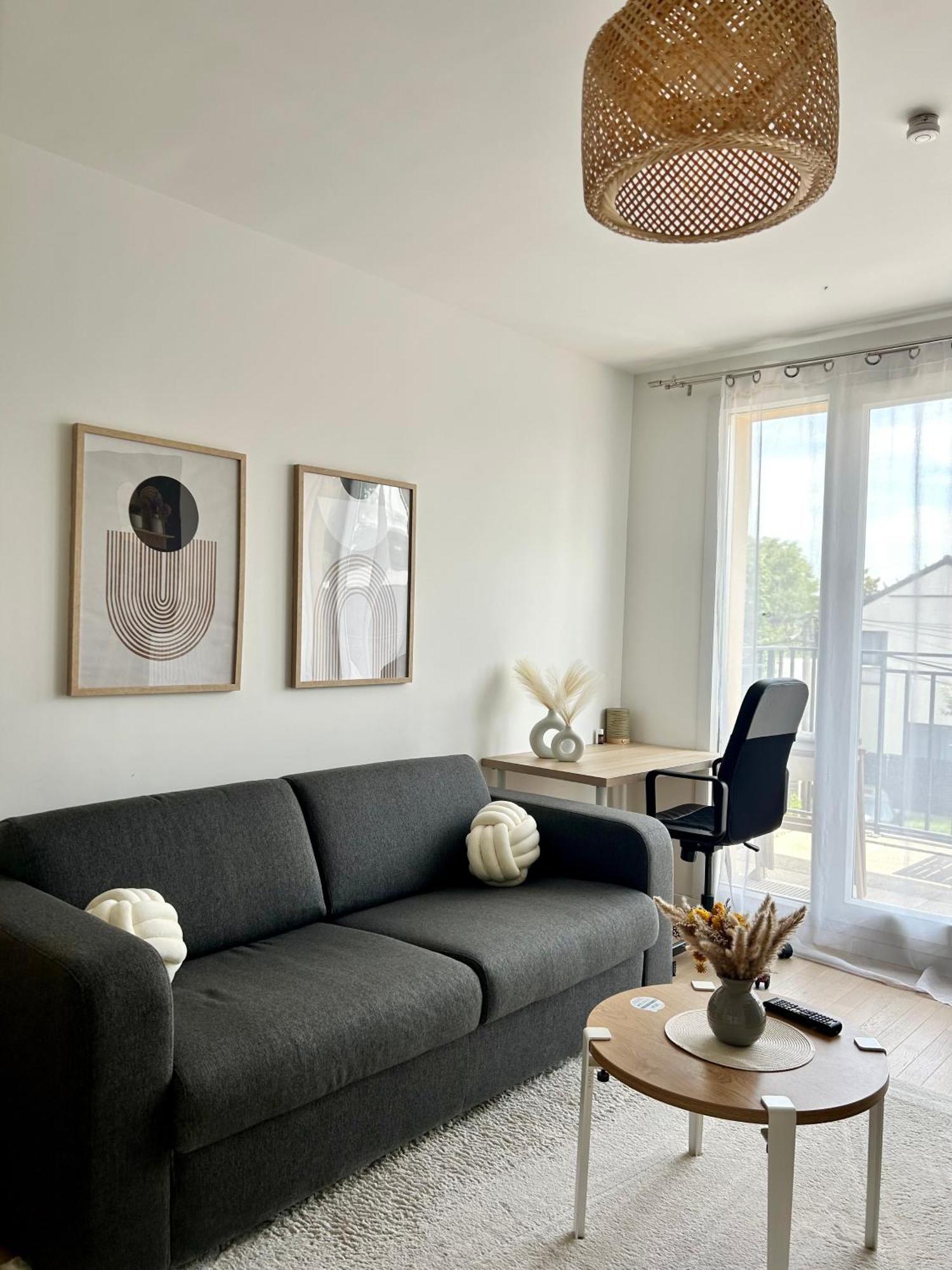 Elegant Appartement Minimaliste Entre Paris Et Disney Noisy-le-Grand Exterior photo